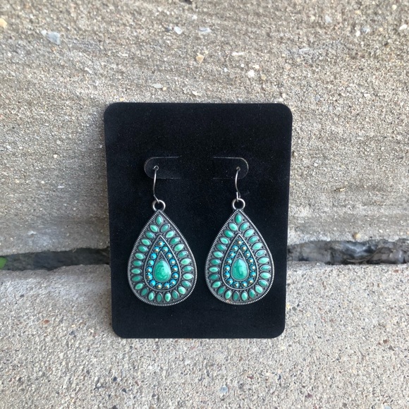 New Boho Silver Teardrop Earrings - Picture 2 of 4